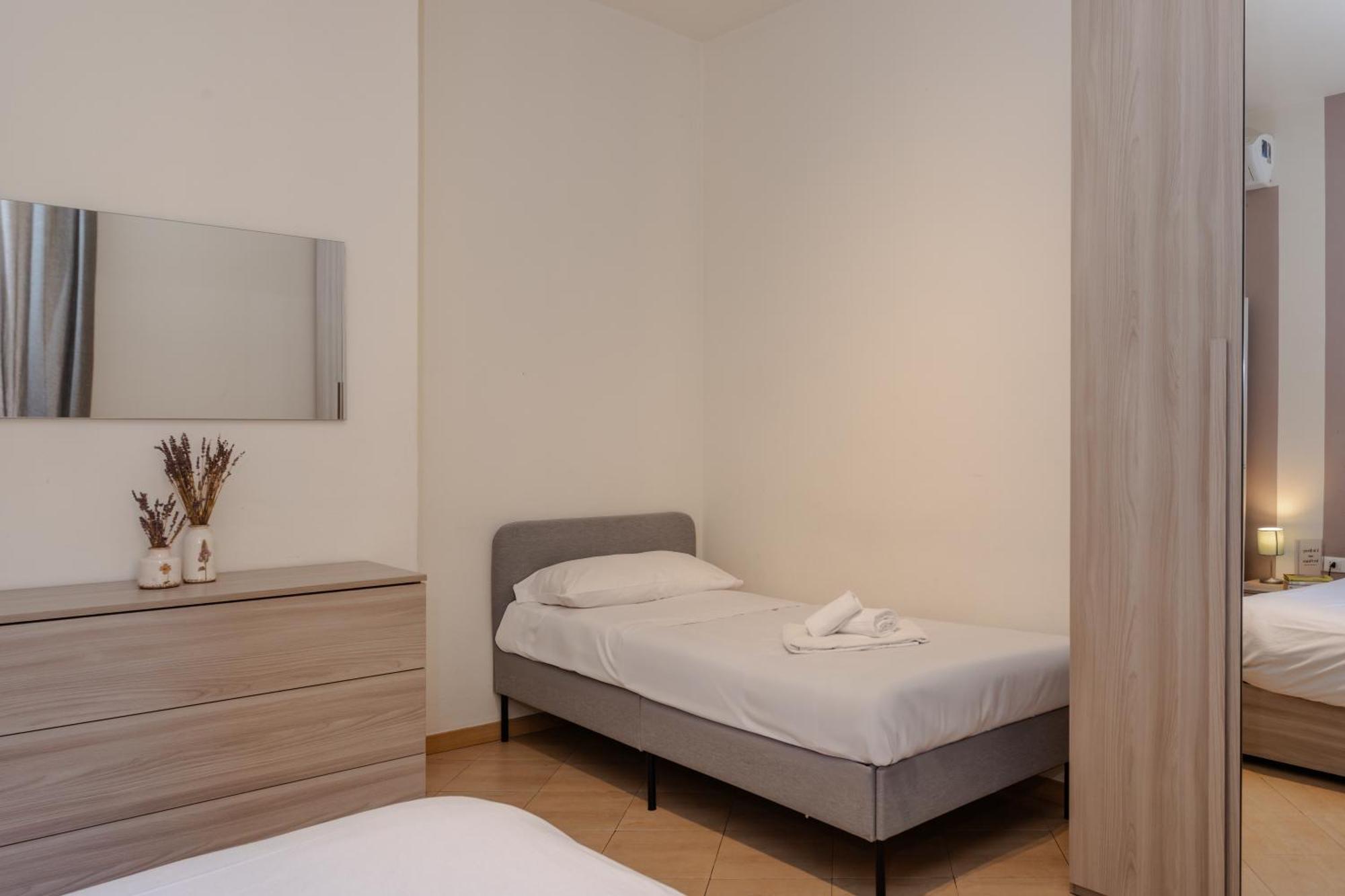 Family 3 Apartment Bologna Ngoại thất bức ảnh