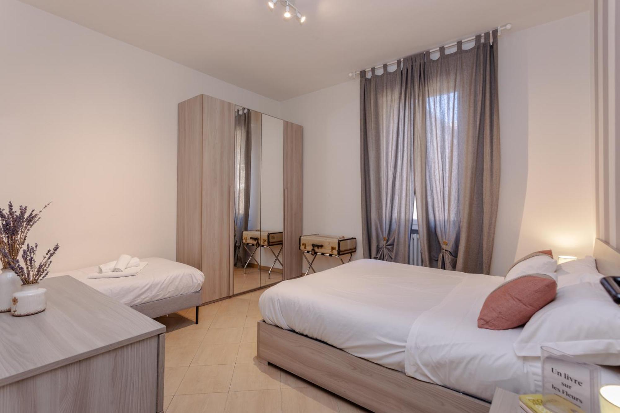 Family 3 Apartment Bologna Ngoại thất bức ảnh