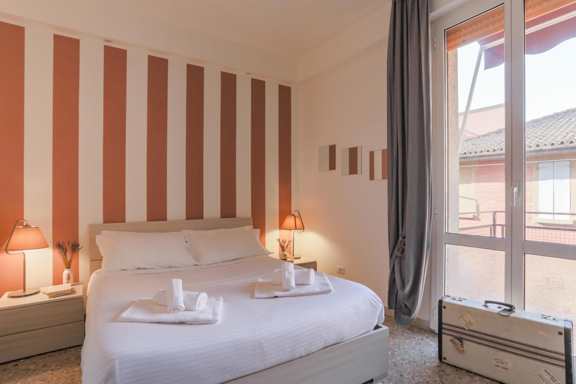 Family 3 Apartment Bologna Ngoại thất bức ảnh