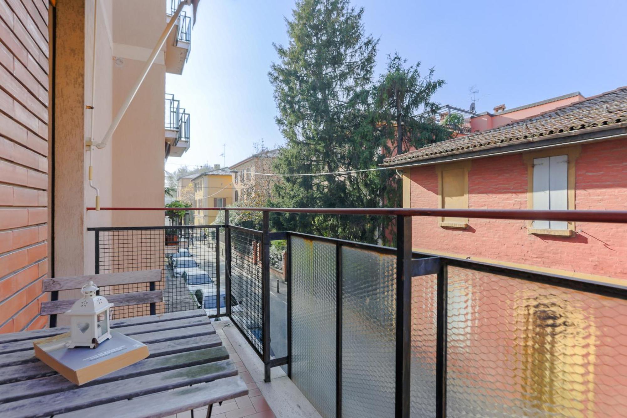 Family 3 Apartment Bologna Ngoại thất bức ảnh