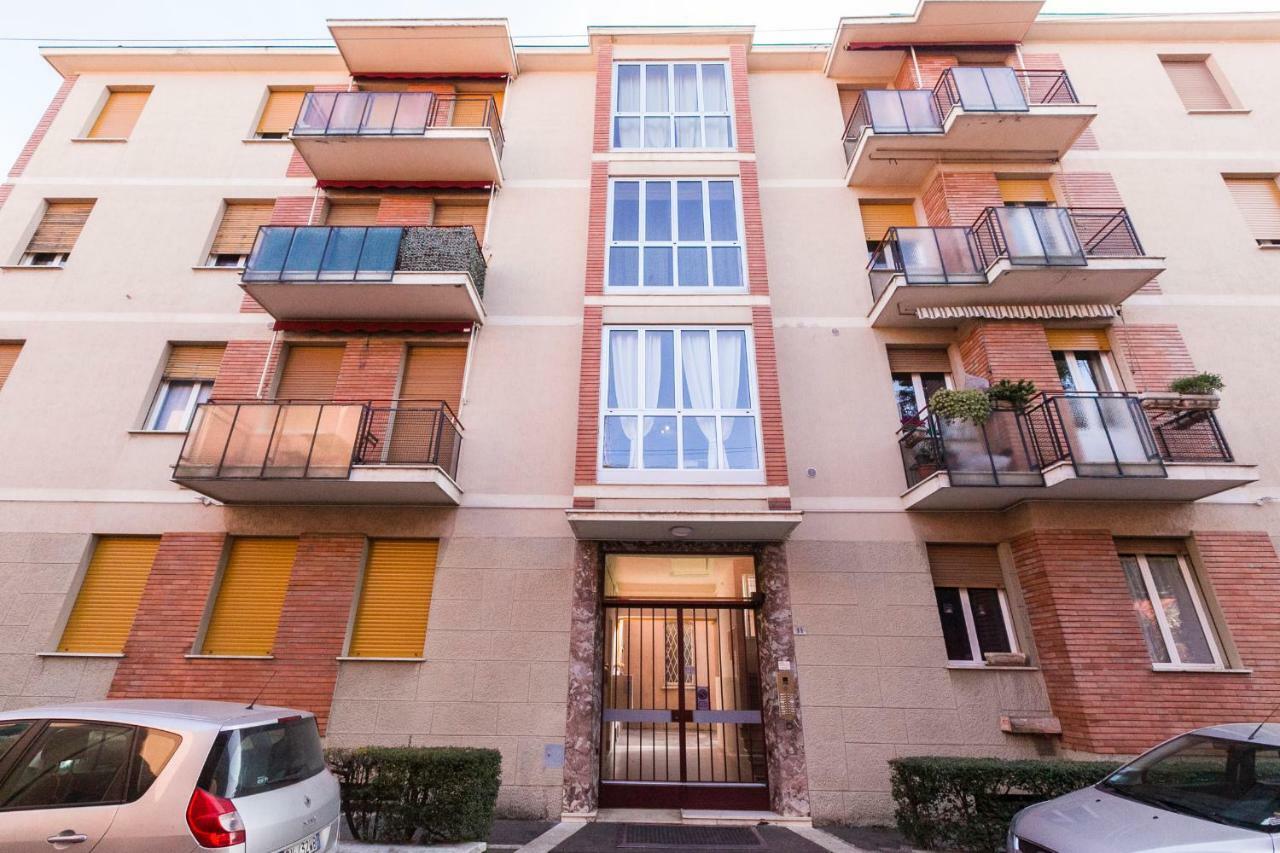 Family 3 Apartment Bologna Ngoại thất bức ảnh